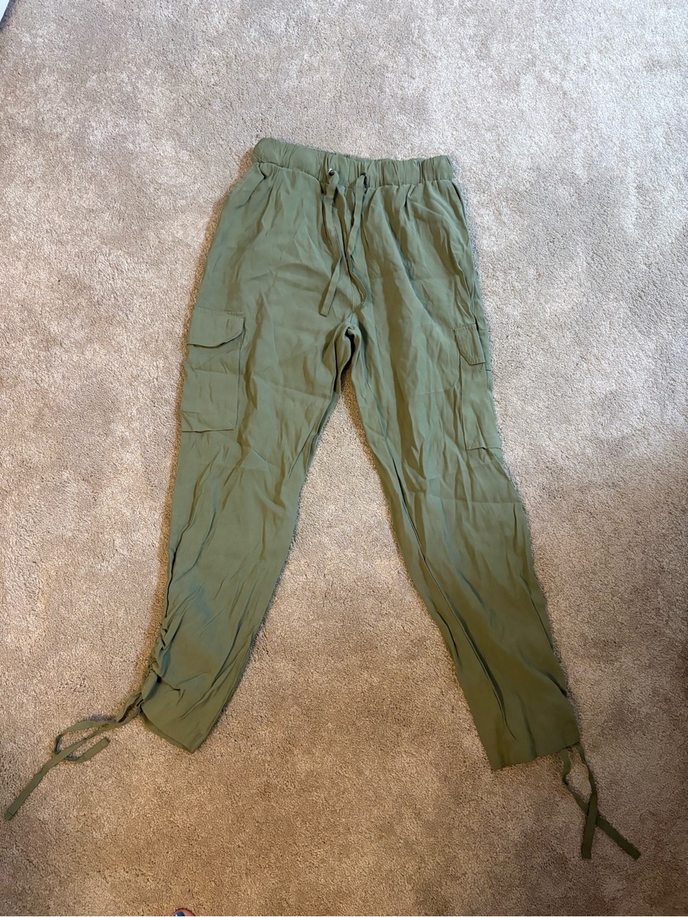 Jessica Simpson Olive Cargo Drawstring Joggers